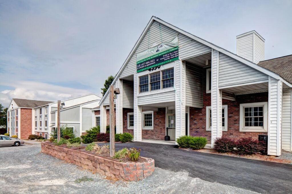 Campus Gate - Student Housing 3*