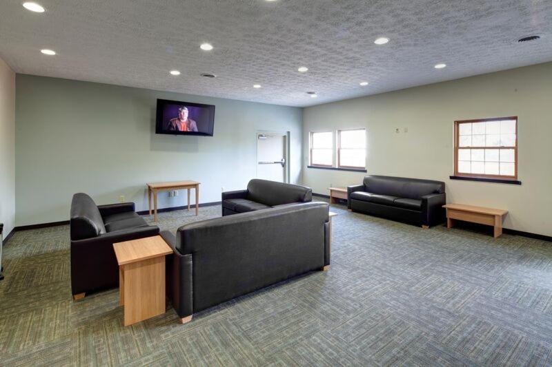 Campus Gate - Student Housing 3* Canandaigua
